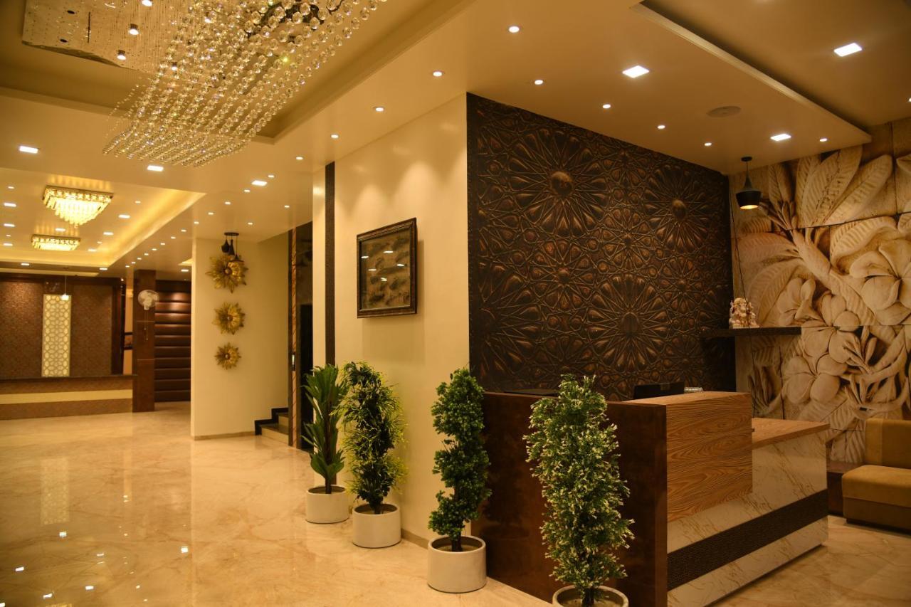 Hotel Riverside Meadows Vidisha Exterior foto